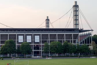 Rheinenergie-Stadion: Beim 1. FC Köln steht eine Mitgliederversammlung an.