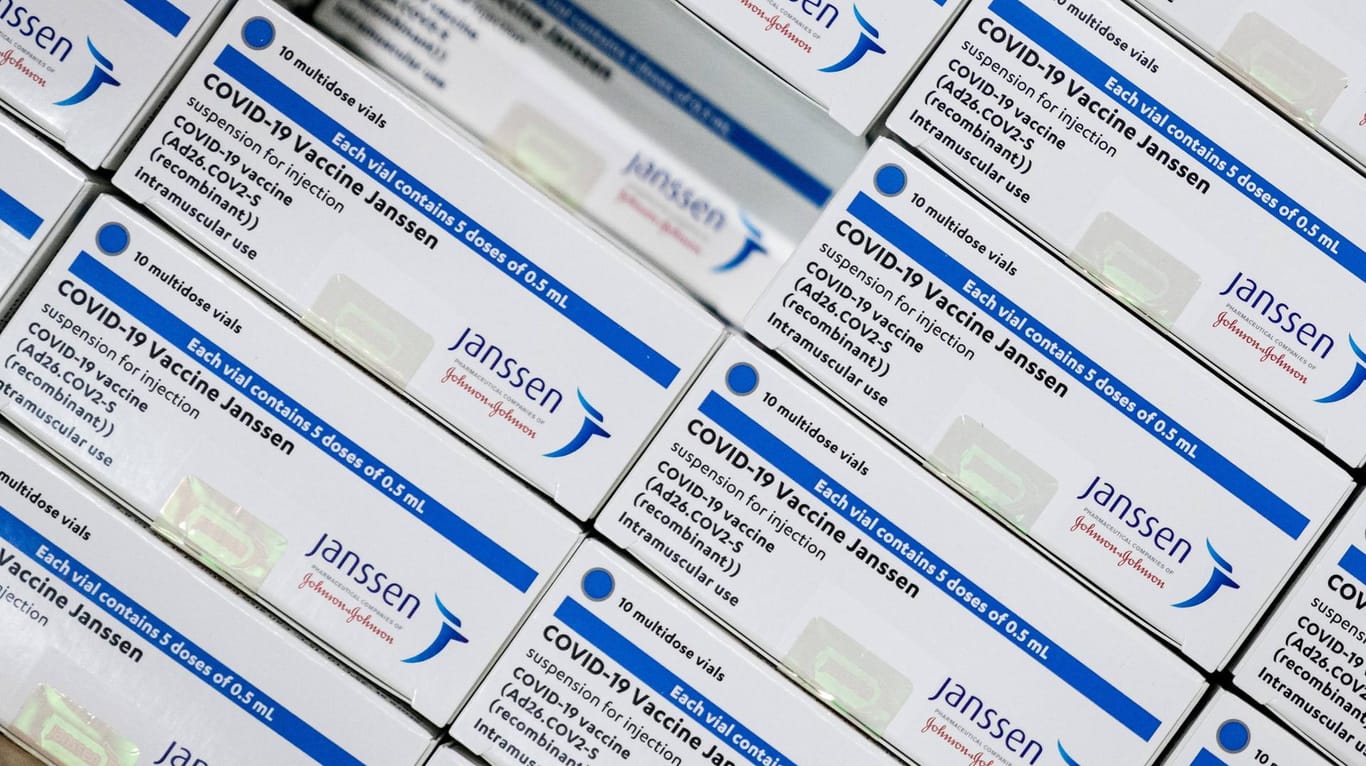 Impfdosen des Mittels "Janssen" des Herstellers Johnson & Johnson: In die USA sind offenbar Millionen Dosen des Herstellers unbrauchbar (Archivfoto).
