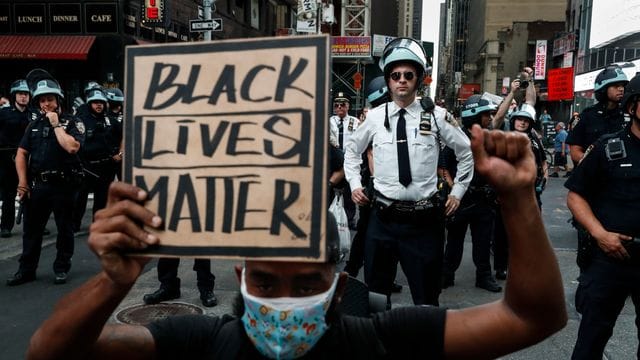 Dieses Bild aus den USA ist Teil einer Foto-Serie, die mit dem Pulitzer-Preis ausgezeichnet worden ist. Dieses Bild aus den USA ist Teil einer Foto-Serie, die mit dem Pulitzer-Preis ausgezeichnet worden ist.
