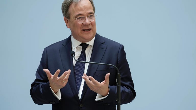 Armin Laschet: Der CDU-Chef verteidigte den Gesundheitsminister Jens Spahn.