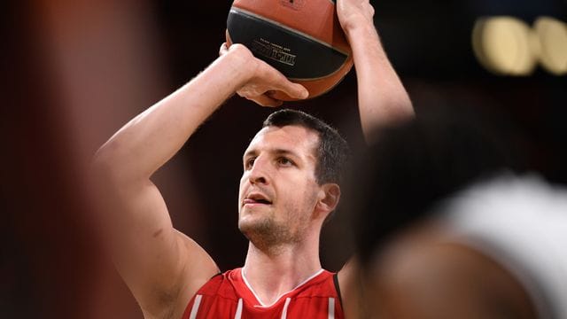 Musste notoperiertt werden: Basketball-Nationalspieler Paul Zipser.