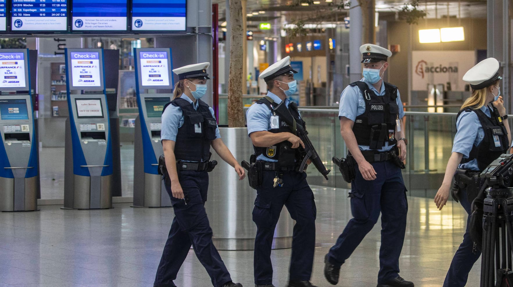 15.06.2020 , DSSD Düsseldorf , Europaweiter Reiseverkehr wieder möglich , vom Flughafen Düsseldorf starten die ersten U