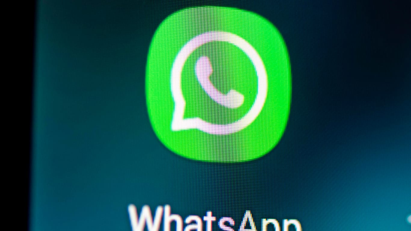Bei WhatsApp (Symbolbild) soll es bald neue Funktionen geben, um die Privatsphäre zu schützen.