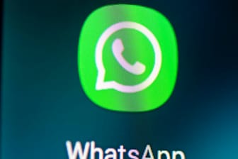 Bei WhatsApp (Symbolbild) soll es bald neue Funktionen geben, um die Privatsphäre zu schützen.