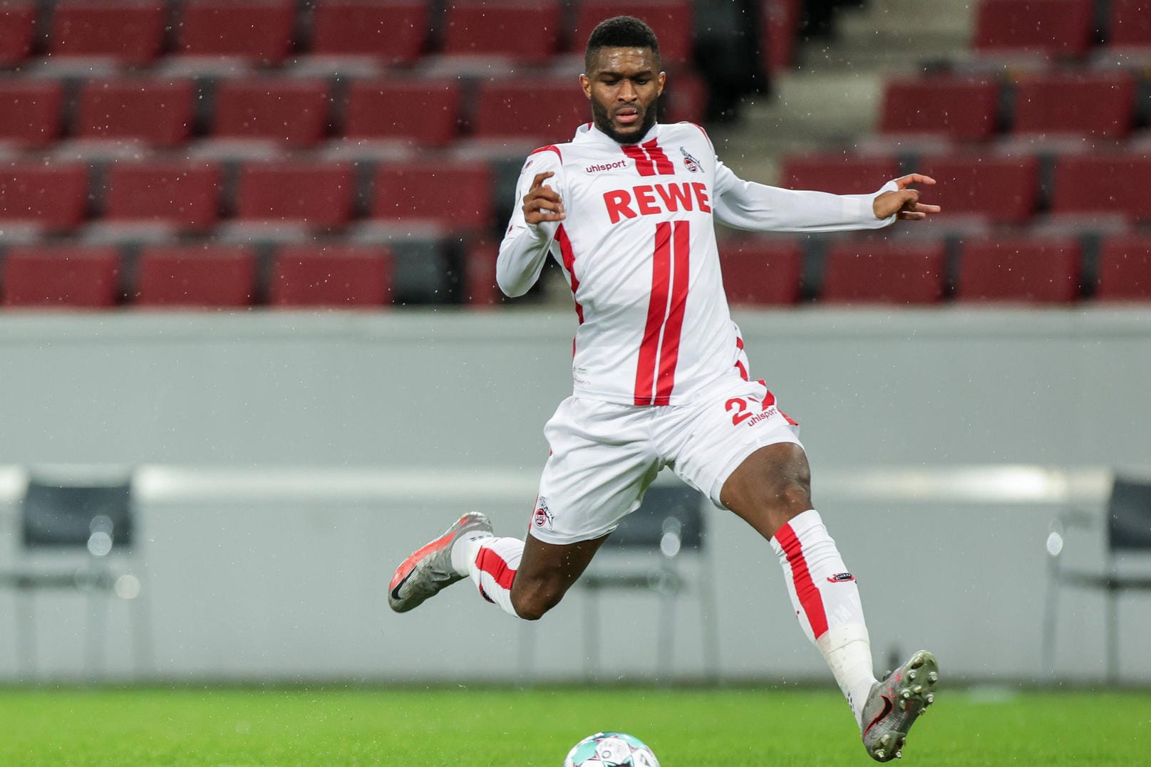 Anthony Modeste beim Spiel 1. FC Köln gegen VfL Osnabrück im RheinEnergieStadion (Archivfoto): Der Franzose wird wohl beim FC bleiben.