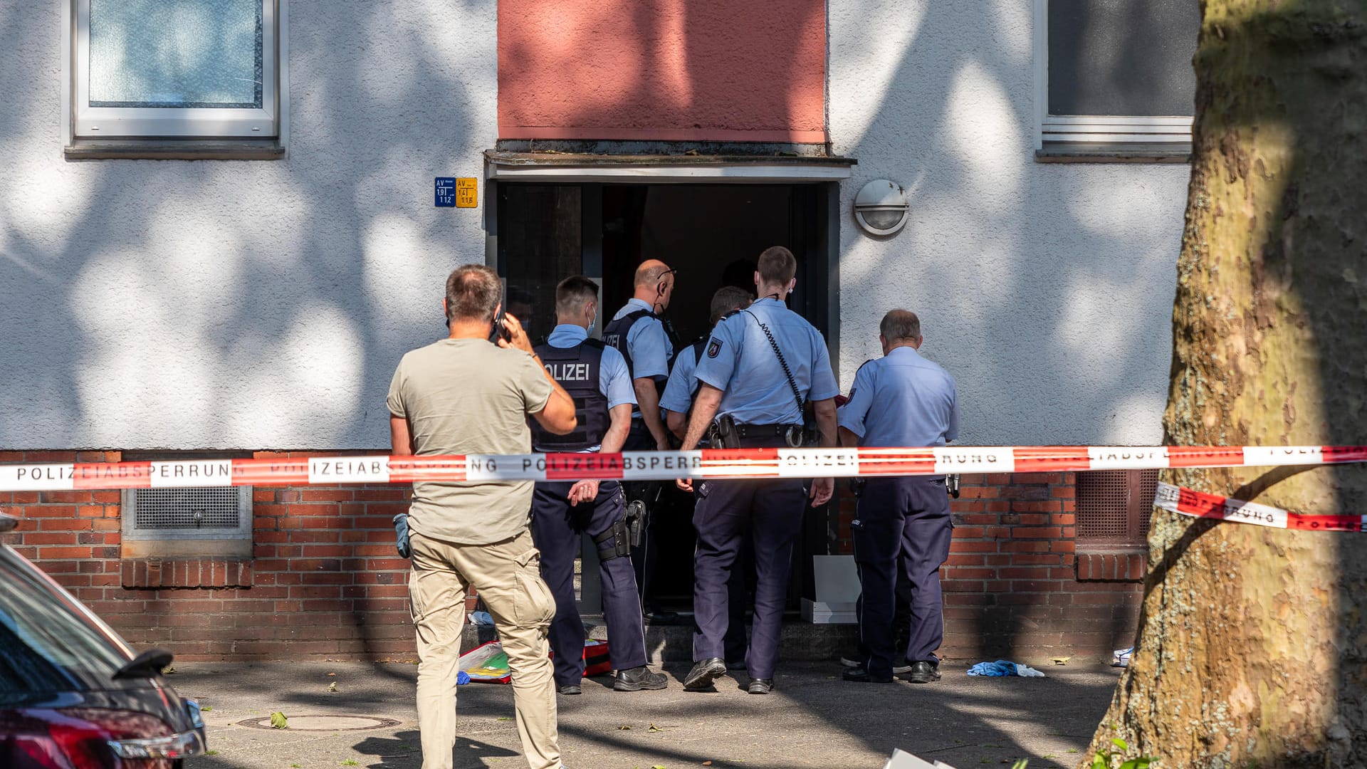 Der Tatort in der Herderstraße: Eine Mordkommission ist in dem Fall eingerichtet.