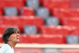 Ohne Wehmut und hochmotiviert bereitet sich Joachim Löw in München auf den EM-Auftakt gegen Frankreich vor.