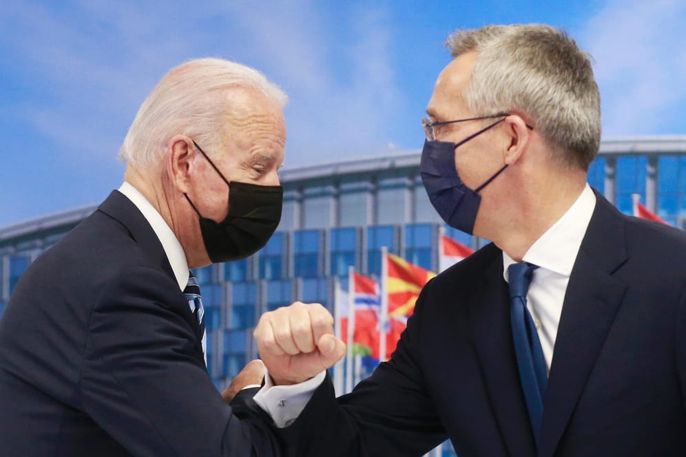 Joe Biden und Jens Stoltenberg beim Nato-Gipfel in Brüssel: Das Bündnis will offenbar mehr Härte gegen China zeigen.