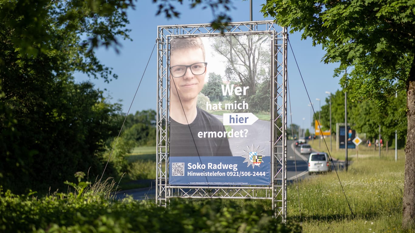 Plakat des getöteten Opfers in Bayreuth: Die Aktion war zuvor mit den Angehörigen des verstorbenen 24-Jährigen und der Staatsanwaltschaft abgesprochen worden.