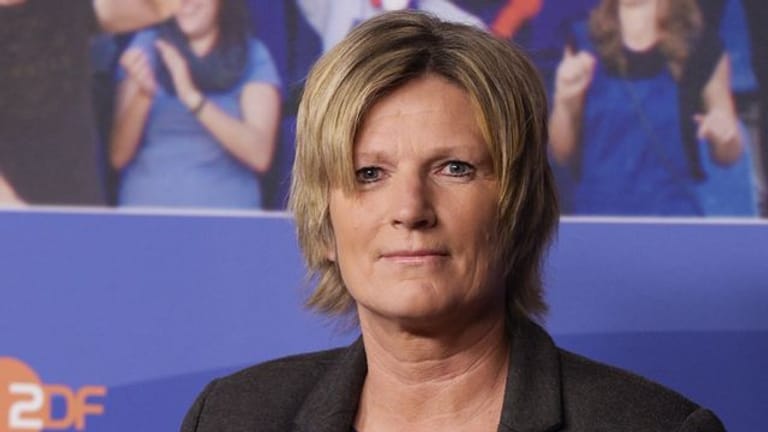 Kommentiert das EM-Spiel der Dänen gegen Belgien: ZDF-Reporterin Claudia Neumann.