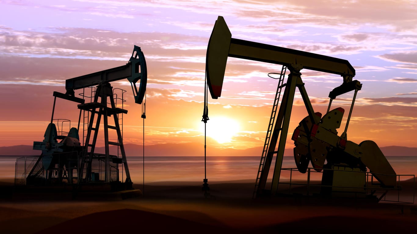 Ölpumpen in Sonnenuntergang: Die Hoffnung auf einen schnellen Wirtschaftsaufschwung hält den Ölpreis auf einem hohen Niveau in den vergangenen Wochen.