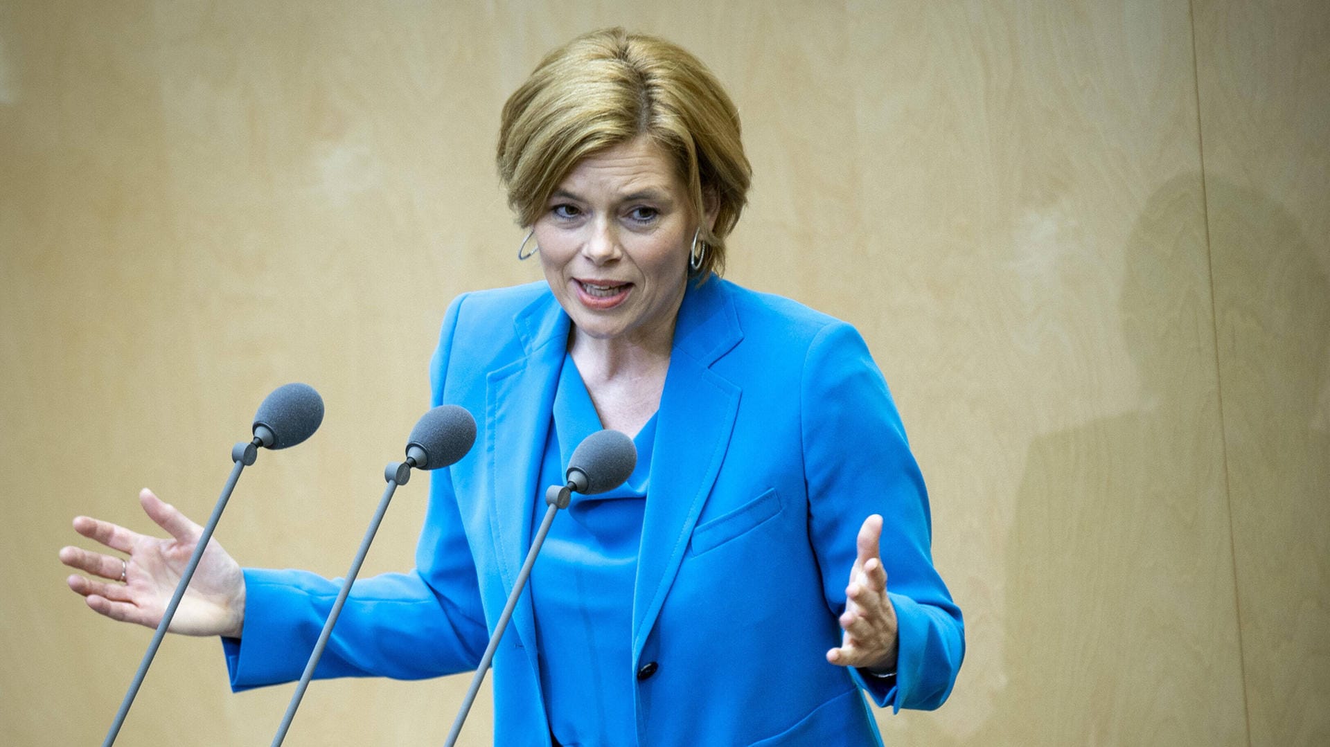 Julia Klöckner, Bundeslandwirtschaftsministerin: Für das Tierwohl-Label bräuchte es bestimmte Kriterien, die bislang noch nicht ausgearbeitet sind.