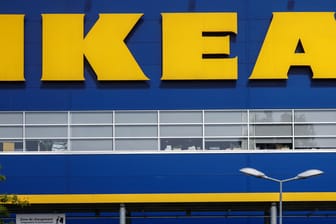 Ikea in Rennes, Frankreich (Symbolbild): Der Möbelkonzern muss eine hohe Strafe zahlen.