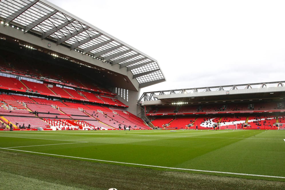 Das historische Anfield Stadium im gleichnamigen Stadtteil Liverpools darf weiter ausgebaut werden.
