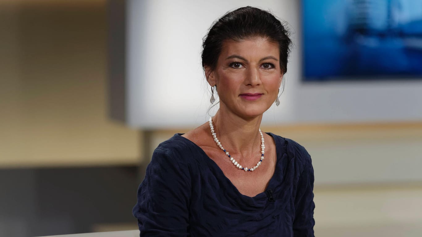 Sahra Wagenknecht: Die Politikerin wird von eigenen Parteimitgliedern kritisiert.