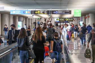 Flughafen Palma de Mallorca (Symbolbild): Bundesländer sind besorgt wegen Delta-Variante.