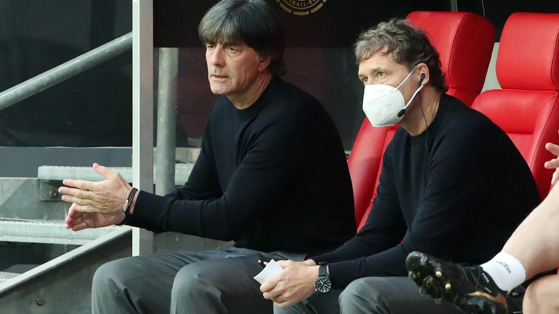 Blick auf den EM-Auftakt: Bundestrainer Joachim Löw.