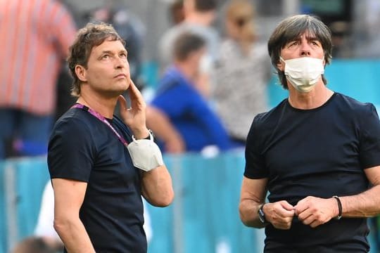 Bietet gegen Weltmeister Frankreich exakt jene Formation auf, die im letzten Testspiel gegen Lettland mit 7:1 gewonnen hatte: Joachim Löw.