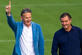 BVB-Geschäftsführer Hans-Joachim Watzke (links) und Sportdirektor Michael Zorc: Einem Medienbericht zufolge soll der BVB kurz vor der Verpflichtung des Toptalents Abdoulaye Kamara stehen.
