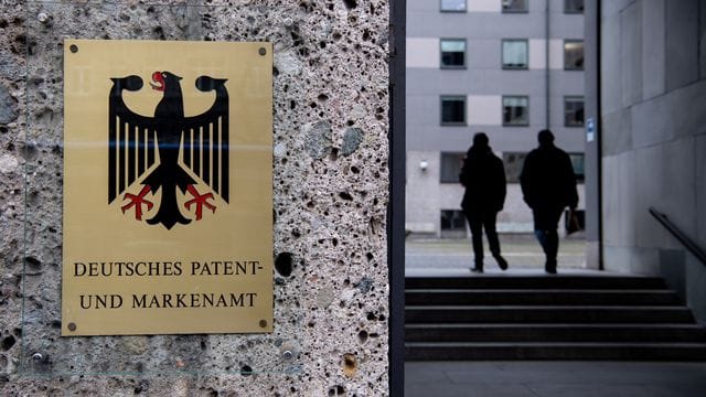 Ob eine Arbeitnehmererfindung einen Patentschutz erhalten kann, prüft das Deutschen Patent- und Markenamt in einem mehrstufigen Verfahren.