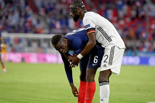 Gerieten in München kurz aneinander: Antonio Rüdiger (r) und Paul Pogba.