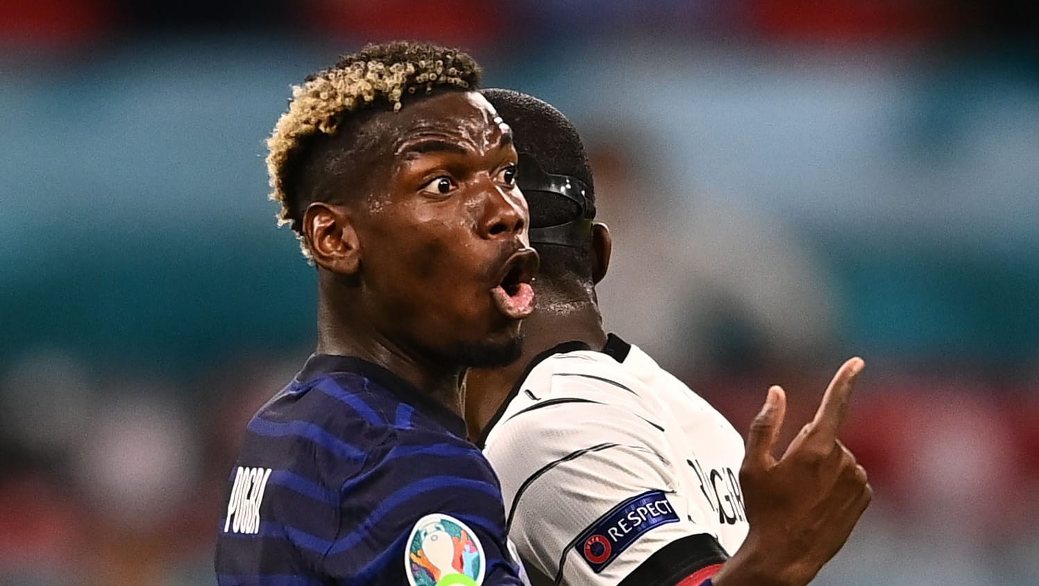 Paul Pogba: Der französische Nationalspieler mag Bier anscheinend genauso wenig wie von Antonio Rüdiger gebissen zu werden.