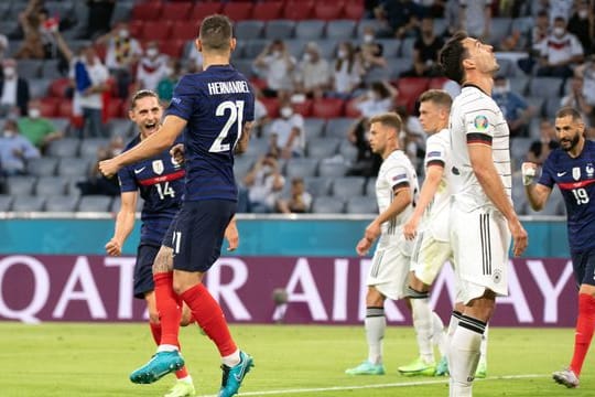 Trotz der Niederlage gegen Frankreich hat die DFB-Elf mehrere Optionen auf den Einzug ins EM-Achtelfinale.