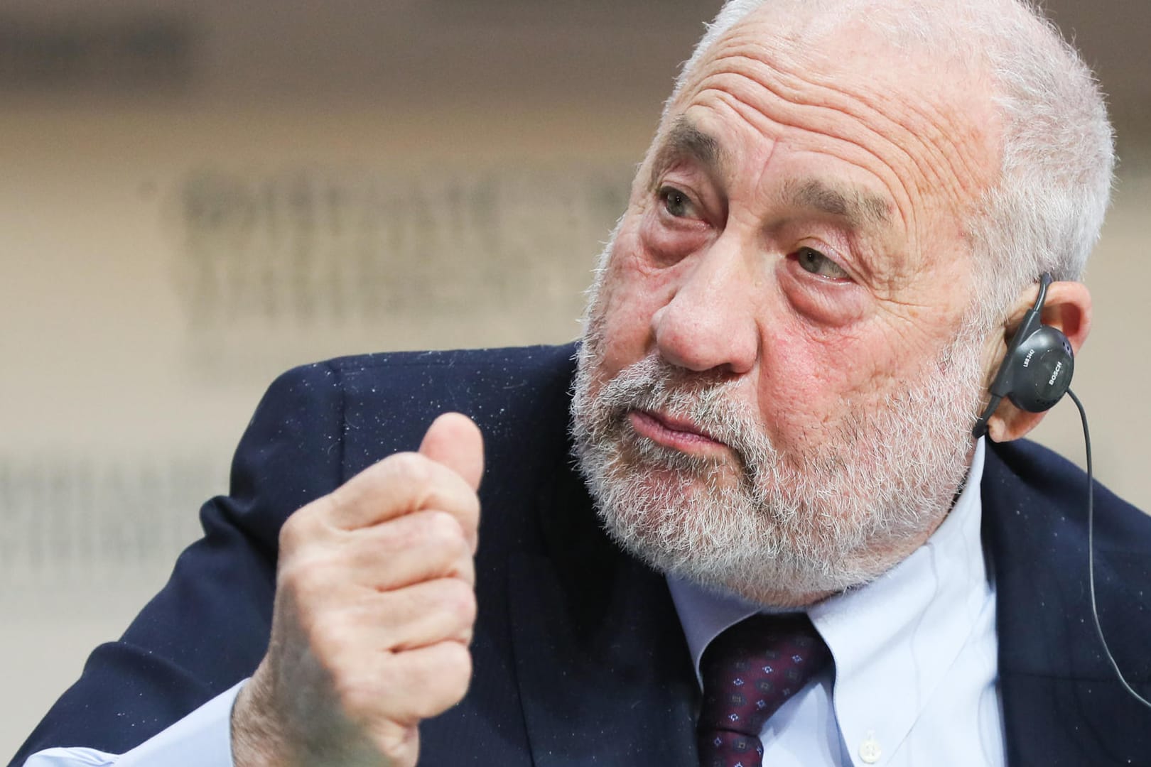 Der frühere Chefökonom der Weltbank, Joseph Stiglitz: "Merkel riskiert, ihr politisches Vermächtnis zu untergraben".