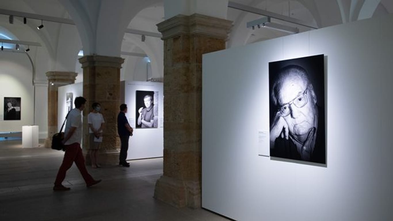 Fotoausstellung "KZ überlebt- Porträts von Stefan Hanke"