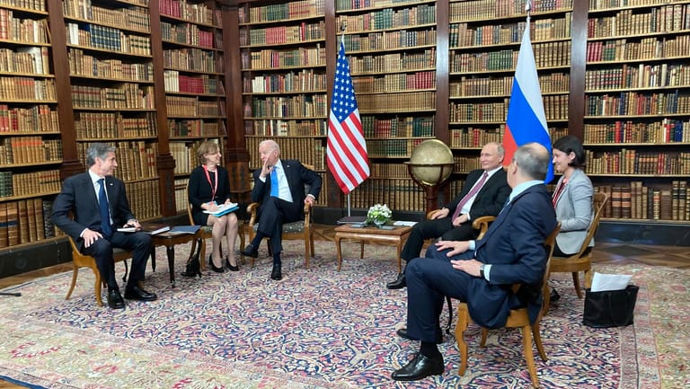 "Es gibt keinen Ersatz für ein direktes Gespräch" – Joe Biden beim Treffen mit Wladimir Putin.