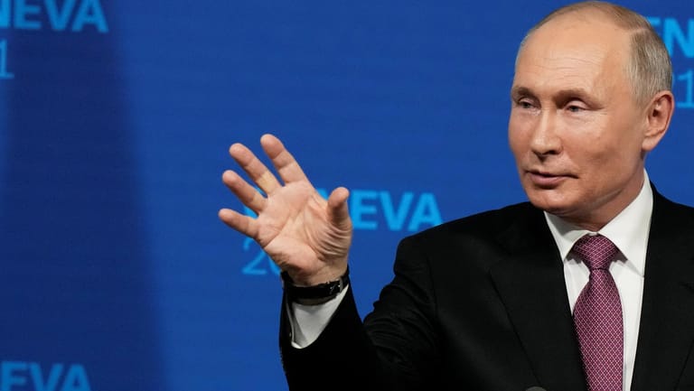 Wladimir Putin nach dem Gipfel mit Joe Biden: Der russische Präsident geht zunehmend gegen die Opposition in Russland vor.