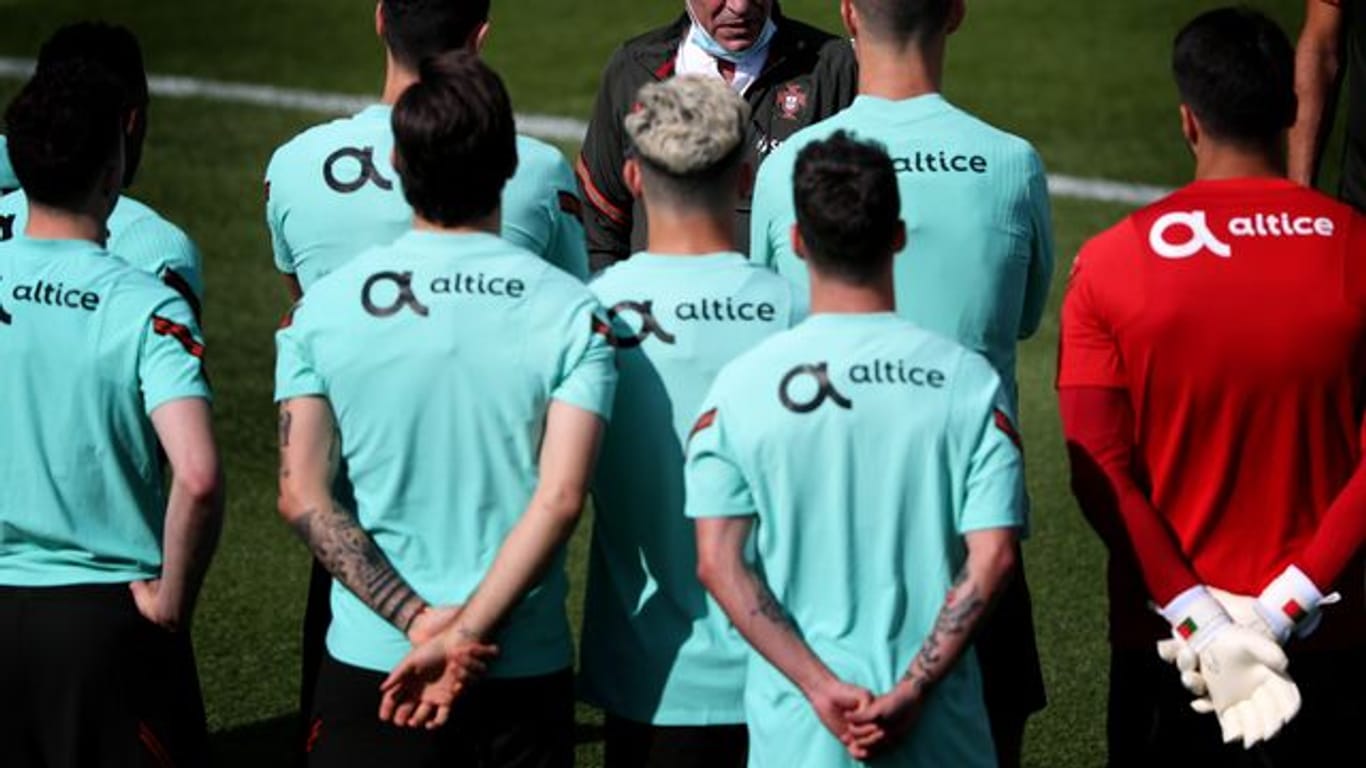 Spricht mit Hochachtung vom nächsten EM-Gegner Deutschland: Portugals Trainer Fernando Santos.