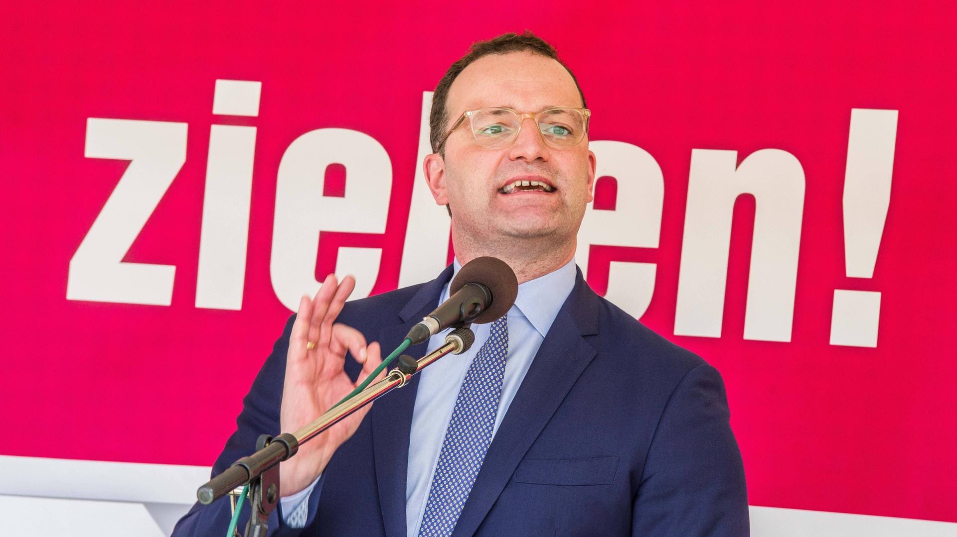 Jens Spahn: Der Gesundheitsminister verteidigt sich in Bezug auf Kritik bei der Maskenbeschaffung.