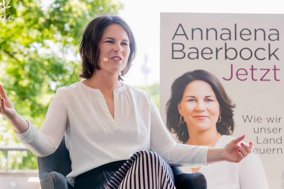 Annalena Baerbock bei der Vorstellung ihres Buches "Jetzt. Wie wir unser Land erneuern": Einige Pannen sind der Kanzlerkandidaten bereits im Wahlkampf unterlaufen.