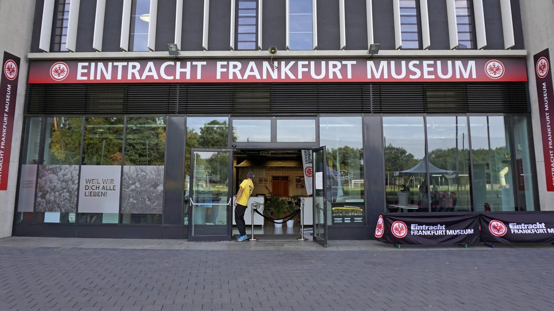 Eintracht Frankfurt: SGE Startet Museums- Und Stadionführungen