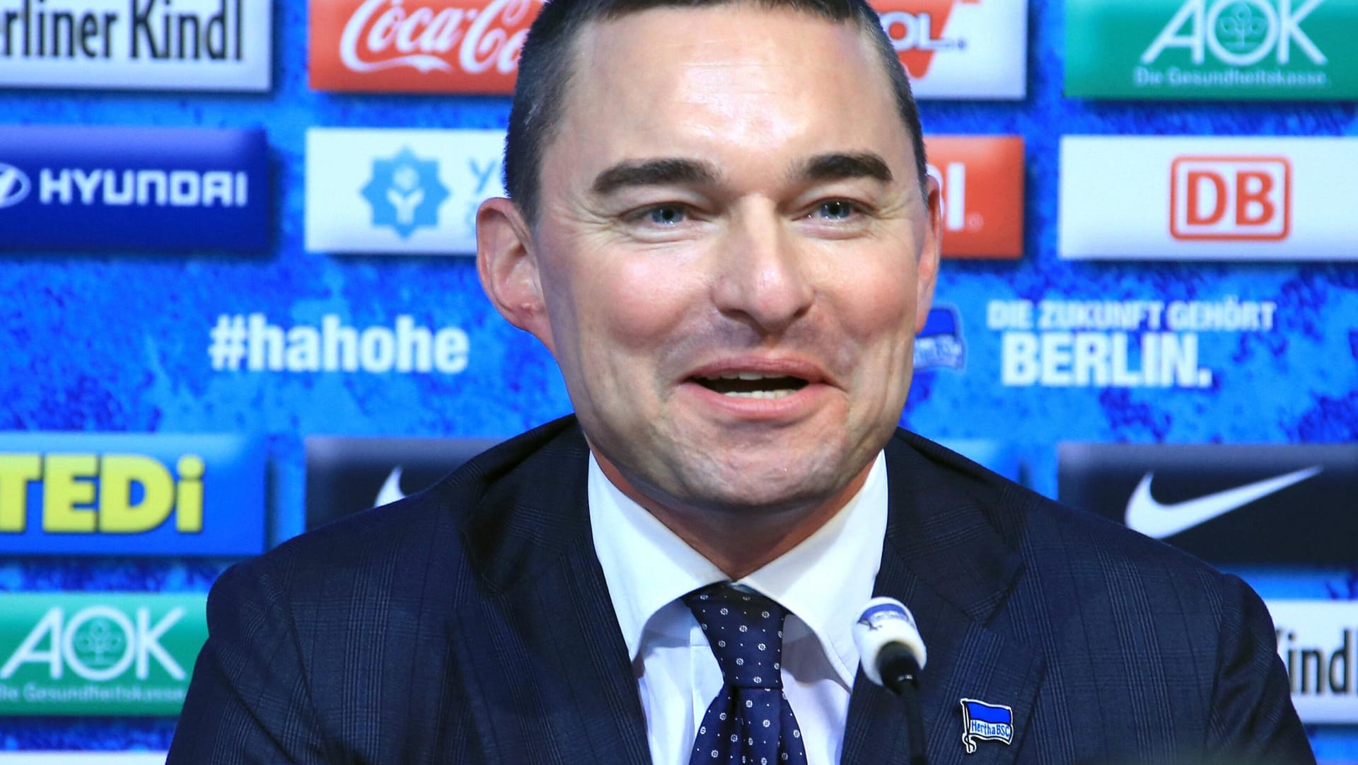 Lars Windhorst: Der Investor wird weitere 60 Millionen an Bundesligisten Hertha BSC überweisen. Lars Windhorst: Der Investor wird weitere 60 Millionen an Bundesligisten Hertha BSC überweisen.