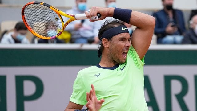 Nadal verzichtet sowohl auf einen Start beim Rasen-Klassiker in Wimbledon als auch bei den Olympischen Spielen. Nadal verzichtet sowohl auf einen Start beim Rasen-Klassiker in Wimbledon als auch bei den Olympischen Spielen.