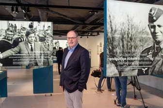 Ausstellungseröffnung "Schmidt! Demokratie Leben“