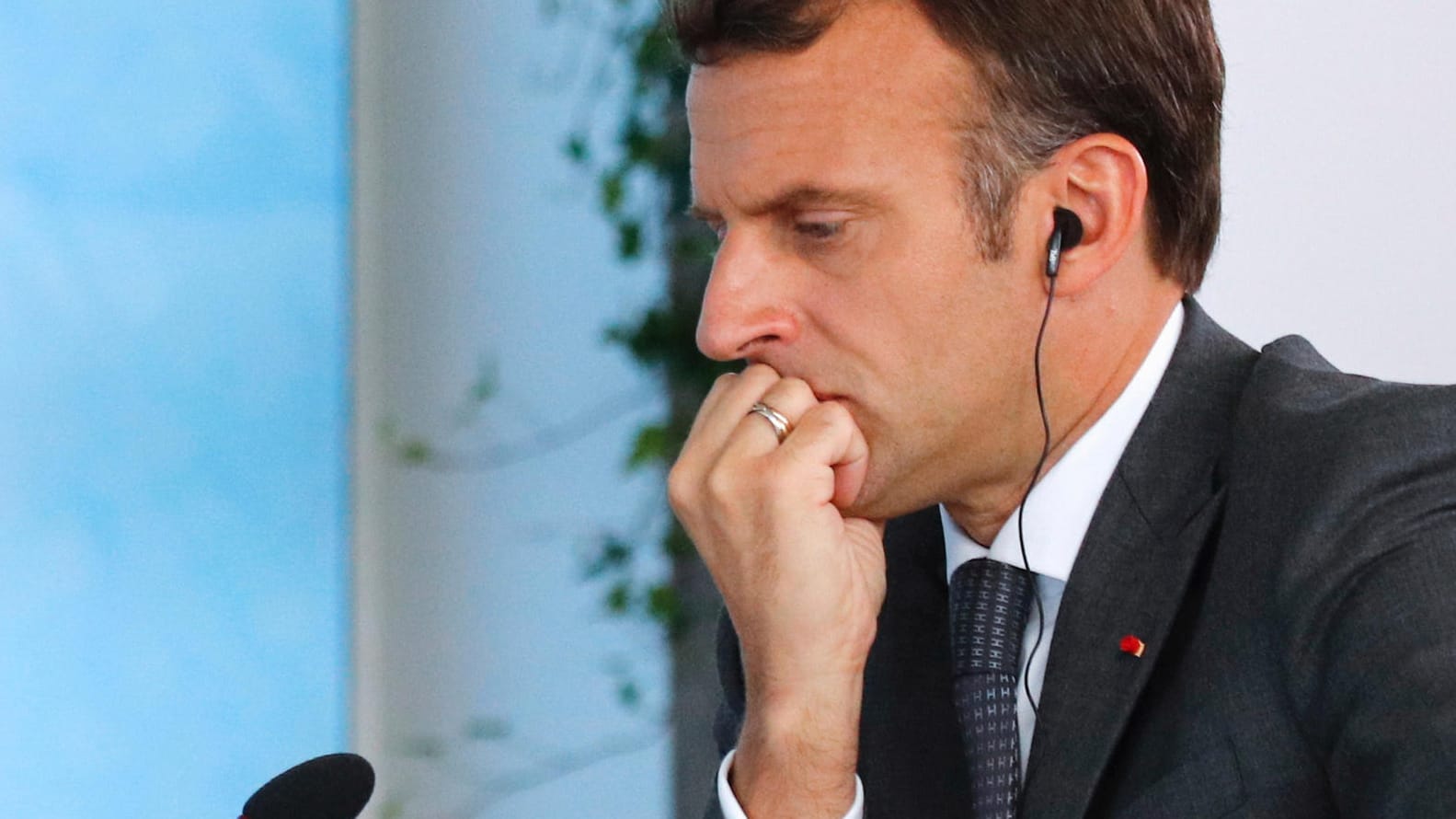 Emmanuel Macron auf dem G7-Gipfel im britischen Carbis Bay: Frankreichs Präsident könnte bei der Regionalwahl eine deutliche Niederlage einfahren.