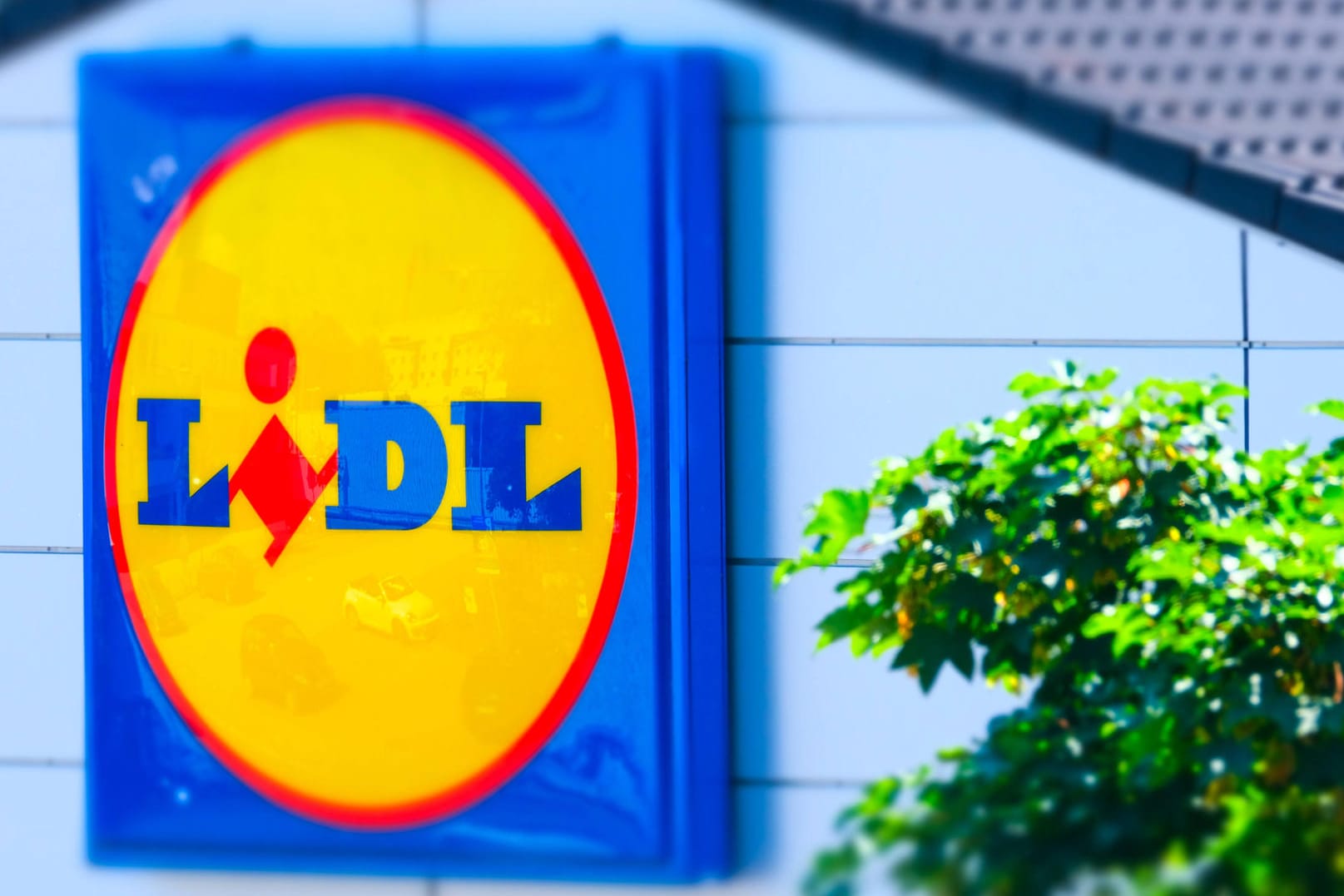 Das Logo von Lidl: Unbekannte haben das Bezahlsystem Lidl Pay missbraucht.