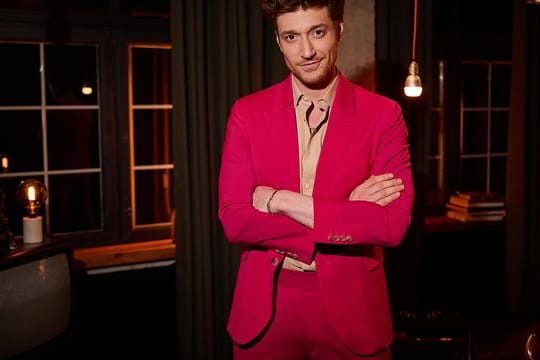 Daniel Donskoy lädt ein zur Talkshow "Freitagnacht Jews".