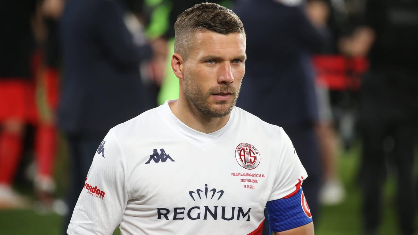 Lukas Podolski: Der Fußballstar widersprach dem FC-Präsidenten.