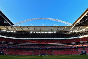 Wembley: Das Finale der EM könnte nun doch in Budapest stattfinden und nicht in England ausgetragen werden.