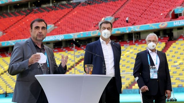 Fußball-EM - Vertreter von DFB und Bayerischer Staatsregierung Fußball-EM - Vertreter von DFB und Bayerischer Staatsregierung