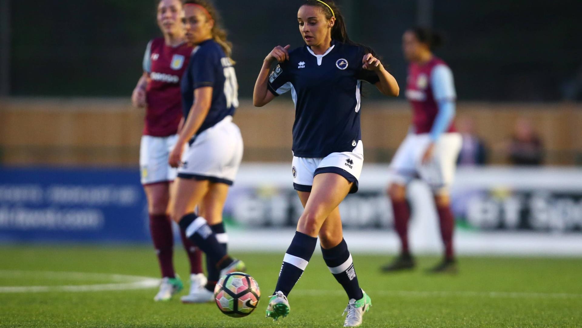 Die Fußballerin Leigh Nicol: Sie ist Teil einer Klage gegen eine Erotikwebsite, wo ein gestohlenes Sexvideo von ihr veröffentlicht wurde Die Fußballerin Leigh Nicol: Sie ist Teil einer Klage gegen eine Erotikwebsite, wo ein gestohlenes Sexvideo von ihr veröffentlicht wurde