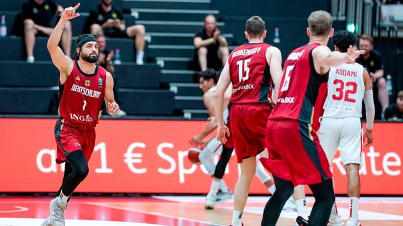 Die deutschen Basketballer besiegten Tunesien klar mit 102:75.