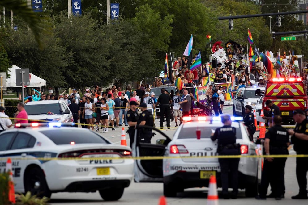 Der Tatort in Florida: Ein Mann fuhr in die Menschenmenge und tötete mindestens einen Teilnehmer.