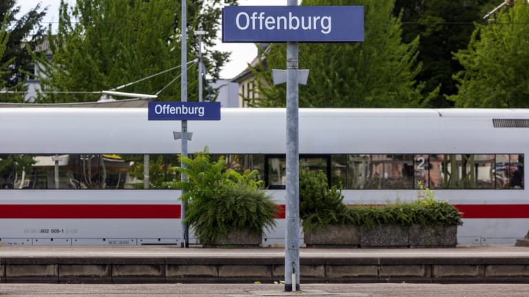 Bahnhof Offenburg: Dort wurde die 20-Jährige zuletzt gesehen.