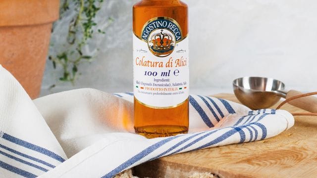 Fischsoße: Italiener schwören auf das Gewürzkonzentrat "Colatura di Alici", frei übersetzt Sardellentropfen.