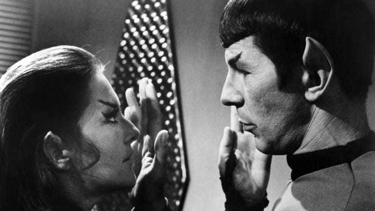 "Star Trek": Joanne Linville und Leonard Nimoy in "The Enterprise Incident", Staffel drei, Episode 302